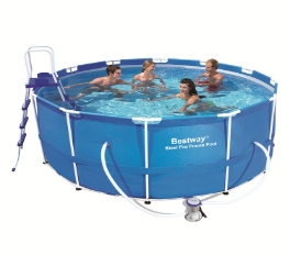 סולמות לבריכה